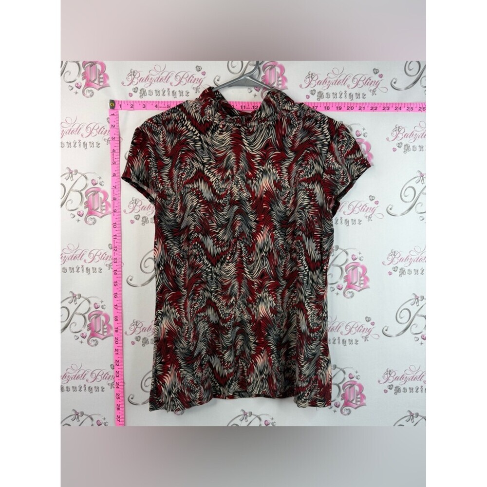 Melanie Lyne Short Sleeve Tee Shirt Top wavy pattern with Red, Black & Cream